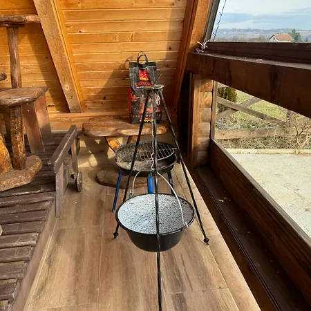 Semesterbostad Vikendica Sa Bazenom U Blizini Beograda